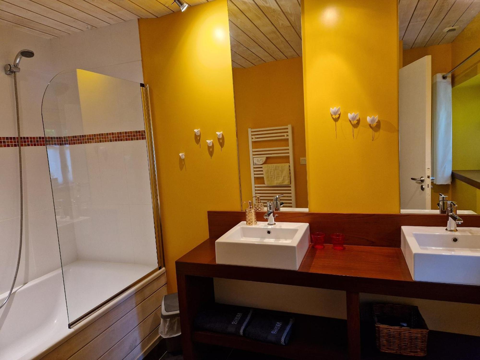 Bed and Breakfast Longere De Nivinen Arzano Esterno foto